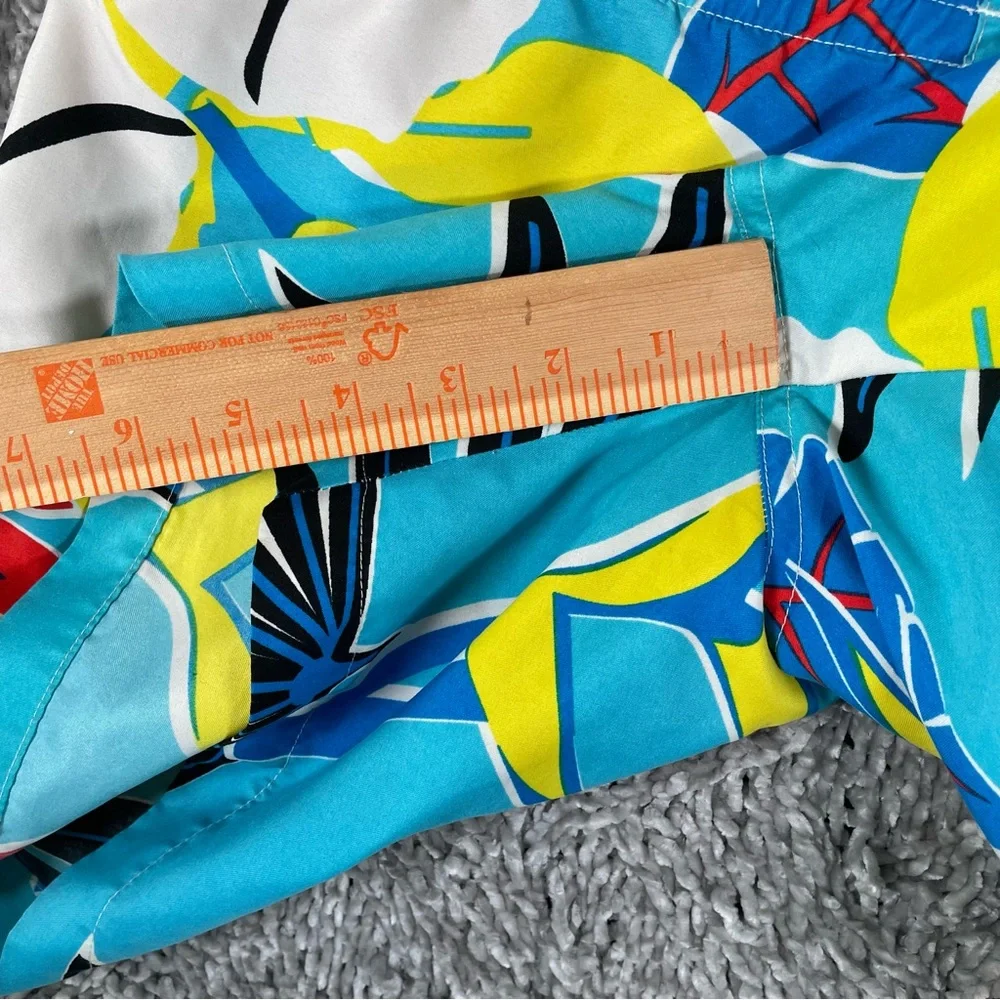 Chubbies Lined Swim Trunks Men's Small Floral Multicolor Beach Summer Tropical - Picture 7 of 7